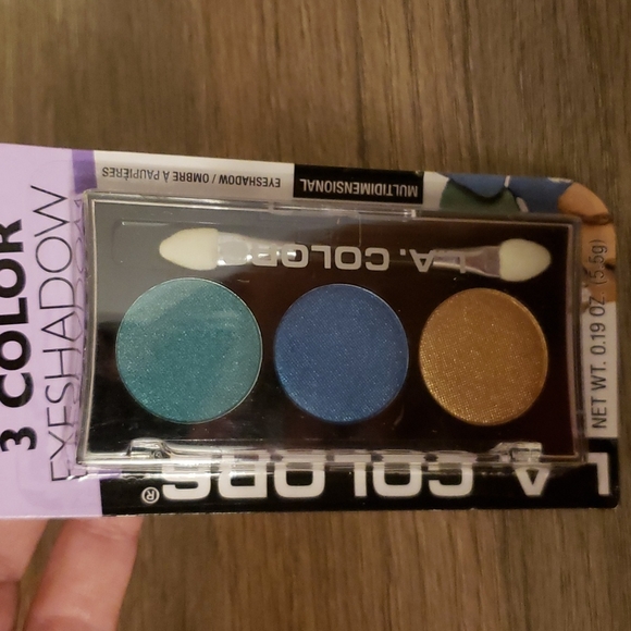 Lion King inspired Makeup & Jewelry Bundle - Picture 4 of 6